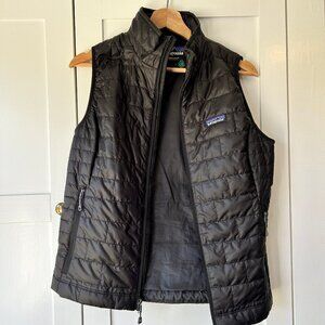 Patagonia puffy vest *with company branding